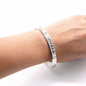 Pulsera yunnique con mantra de seis caracteres, acero inoxidable 316, medio cierre, joyería para hombre, diseño geométrico moderno, regalo para hombres - Product Image 4