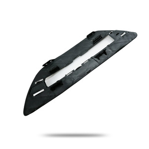 Mercedes-Benz Classe C W204 - Garnitures de feux antibrouillard - Revêtement en ABS - Installation par ruban adhésif - 2048803224 2048803324 - Product Image 1