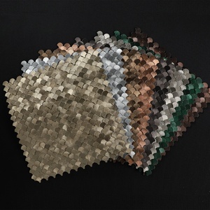 Carreaux de mosaïque 3D autocollants dorés en forme de coquille Saint-Jacques pour crédence de cuisine, hauteur variable - Product Image 4