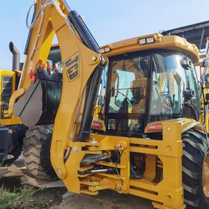 Chargeuse-pelleteuse JCB 4CX d'occasion, performances puissantes, faible nombre d'heures de fonctionnement, JCB 3CX 4CX disponible en stock, prêt à être expédié - Product Image 5