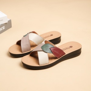 <span class=keywords><strong>Sandali</strong></span> Estivi da Donna 2025 con Suola Spessa, Ciabatte Casual Antiscivolo da Spiaggia, <span class=keywords><strong>Sandali</strong></span> di Lusso in Pelle con <span class=keywords><strong>Tacco</strong></span> <span class=keywords><strong>Basso</strong></span> - Product Image 3