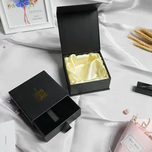 Aangepaste Luxe Magnetische Opvouwbare Sieraden Geschenkdoos Zijden Voering Geschenkverpakking Armband Sieraden Lade Doos Met Zijde Inzetstuk