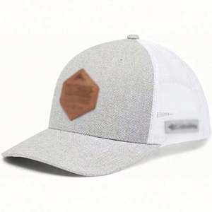 Gorra de béisbol de algodón con malla bordada personalizada para hombre, estilo moderno, tipo trucker con cierre a presión. - Product Image 6