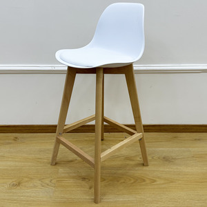 Tabourets <span class=keywords><strong>de</strong></span> <span class=keywords><strong>bar</strong></span> réglables en cuir <span class=keywords><strong>de</strong></span> style nordique moderne pour usage commercial, hôtels, cuisines, salles à manger et centres commerciaux - Product Image 4