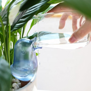 Picos de <span class=keywords><strong>riego</strong></span> automático Globos de <span class=keywords><strong>riego</strong></span> de plantas de interior Forma de pájaro Picos de <span class=keywords><strong>riego</strong></span> automático Dispositivos de <span class=keywords><strong>riego</strong></span> de plantas - Product Image 4