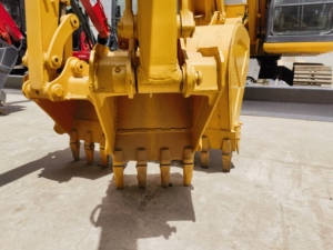 Excavatrice d'occasion Komatsu PC35 d'origine japonaise, mini-excavatrice de 3 tonnes, mini-excavatrice sur chenilles PC35 à vendre - Product Image 4