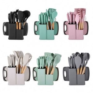 Ensemble de 19 ustensiles de cuisine en silicone durable avec manche en bois, antiadhésifs, multifonctionnels, avec rangement intégré pour couteaux - Product Image 5