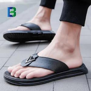 2024 Faser Leder Freizeitsandalen neuer Trend Outdoor Herren Hausschuhe Lederhausschuhe Herren