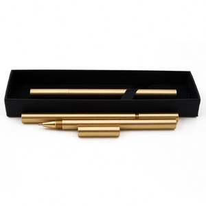 Cadeau - Stylo à bille artisanal en cuivre et laiton au design original - Product Image 2