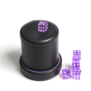 Service OEM de qualité supérieure : Gobelet à dés en cuir fait main avec design personnalisé, 100% cuir, style classique, lot de 4 pour jeux décontractés - Product Image 1