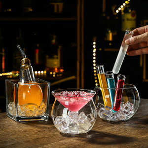 Factory Custom Handmade Mocktail Brille Modernes Kristall molekül Design Martini Glass Bar Utensilien 101-200ml Cocktail gläser - Product Image 1