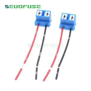 Enchufe de Cerámica de 2 Pines para Modificación de Faros H7 con Cable - Product Image 3
