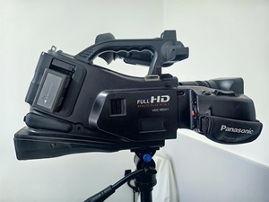 Caméra vidéo numérique d'occasion Panasonic HC-MDH1 21X Zoom 1080P HD en bon état - Product Image 2