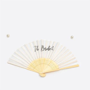 Abanico <span class=keywords><strong>de</strong></span> Mano Elegante <span class=keywords><strong>para</strong></span> Novia, Abanico Blanco y Negro, Regalo <span class=keywords><strong>para</strong></span> Despedida <span class=keywords><strong>de</strong></span> Soltera, Recuerdo <span class=keywords><strong>de</strong></span> <span class=keywords><strong>Boda</strong></span> <span class=keywords><strong>para</strong></span> Invitados, Decoración <span class=keywords><strong>para</strong></span> Fiesta <span class=keywords><strong>de</strong></span> Despedida <span class=keywords><strong>de</strong></span> Soltera - Product Image 4