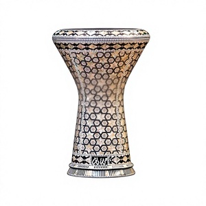 Auténtica Crema Gawharet El Fan, Hexagon Sombaty Darbuka de 23 cm, Pearl Doumbek - Product Image 1