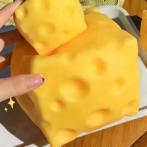 Juguete Gigante de Queso para Apretar, Tamaño Extra Grande, Juguete Sensorial de Queso, Bola de Ventilación Moldeable de Rebote Lento para Adultos, Regalos - Product Image 6