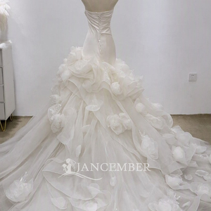 Robe de mariée sirène élégante blanche en organza à fleurs 3D avec traîne et bretelles spaghetti Lsjj161, fabrication OEM Jancember - Product Image 3
