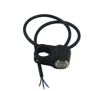 Interruptor Metálico para Motocicletas y Vehículos Eléctricos, Modificado con Autobloqueo, Interruptor de Manillar de Aleación de Aluminio con Luz LED - Product Image 2