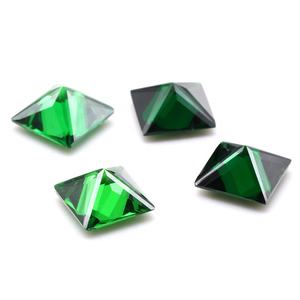 Beste Qualität Künstlicher Zirkon Spezielle grüne Farbe 2*2mm bis 12*12mm quadratisch geschnitten Lose synthetische Edelsteine Cz Stein Zirkonia - Product Image 4