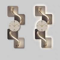 Horloge murale 3D haut de gamme en porcelaine sculptée avec éclairage LED, style mode, vente en gros, excellent rapport qualité-prix