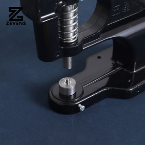 Handpersmachine voor drukknopen, oogjes, rivetten en grommets voor kleding, schoenen, speelgoed, leer en ambachten. - Product Image 3