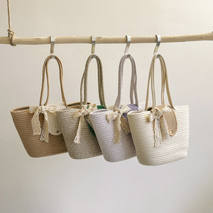 Bolso de hombro tejido tipo cubo, color blanco roto, color caqui, minimalista, para uso diario, verano 2023 - Product Image 2