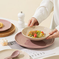 Service de vaisselle créatif de style coréen pour hôtels et restaurants, comprenant des plats de service, des bols à salade et à soupe en céramique, et des ensembles de vaisselle de table.