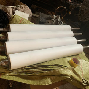 Madencilik endüstriyel kemer sistemi için yüksek kaliteli ağır UHMWPE konveyör rulo korozyon önleyici avara pürüzsüz doğrudan fabrika - Product Image 1