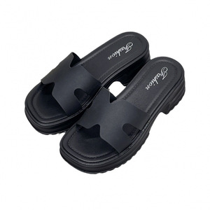 Classic Women's Thick Bottom Indoor Casual Sandals New Style All-match <strong>Platform</strong> <strong>Wedges</strong> <strong>with</strong> Non-Slip Home Outer Wear - Product Image 1