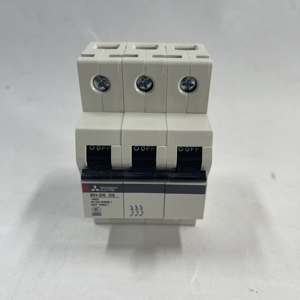 เบรกเกอร์วงจร BH-D6 D6 - Product Image 1