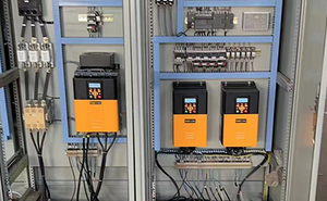 ตัวควบคุมมอเตอร์ไฟฟ้ากระแสตรงแบบไทริสเตอร์อุตสาหกรรม 3 เฟส รุ่น DC900C กำลังสูง 500A แบบ 4 ควอดแรนท์ พร้อมระบบควบคุม SCR แบบรีเจเนอเรทีฟ - Product Image 6