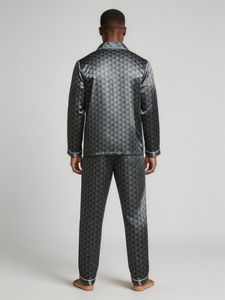 Pyjamas en soie pour hommes, ensemble de vêtements de maison de luxe personnalisés pour hommes, vêtements de détente doux et rafraîchissants, vêtements de nuit pour hommes, production en gros en usine - Product Image 6
