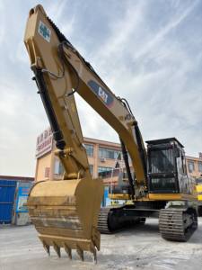 Excavadora Hidráulica Usada 320D2L de 20 Toneladas con Motor, Caja de Cambios y Engranajes - 134 HP, Capacidad de Cucharón de 1.9m - Product Image 2