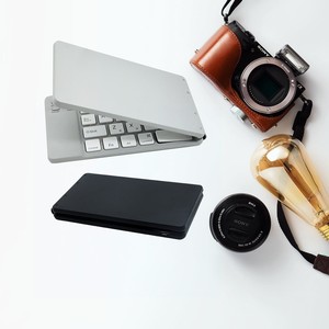 Mini teclado inalámbrico BT silencioso, recargable, ultrafino y plegable para portátil, tableta, teléfono, con diseño en francés, ruso, brasileño y árabe. - Product Image 6