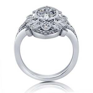 Anello da Donna con Zirconia Cubica Floreale Ispirato all'Etnicità, Gioiello alla Moda - Product Image 2