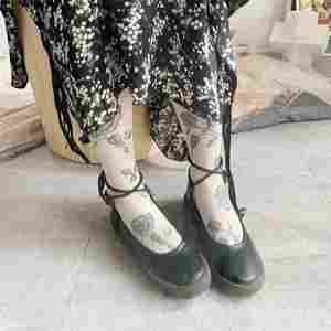 جوارب جاكار مخملية أنيقة داكنة عتيقة باللون الأسود والأبيض ، جوارب أنبوبية متوسطة وردية ، جوارب الركبة بنمط مخصص الساق السفلى - Product Image 5