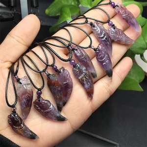 สร้อยคอคริสตัลออราไลต์ <span class=keywords><strong>23</strong></span> อเมทิสต์ธรรมชาติจากโรงงานขายส่ง แกะสลักขัดเงา จี้รูปฟันหมาป่า สำหรับเป็นของที่ระลึก - Product Image 6