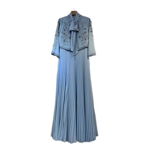 Bettergirl 2025 Fashion Terlaris Gaun Biru Berhias Mutiara Set Wanita Mantel Pendek Bordir Gaun Panjang Berlipit - Product Image 5