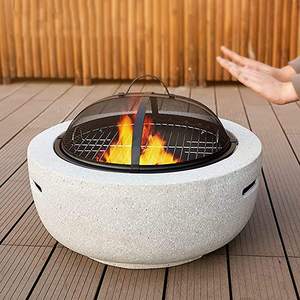 Brasero Moderno de Gas Propano con Pantalla Antichispas y Construcción de Hormigón para Uso en Exteriores - Product Image 2