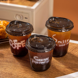 Gobelets à café personnalisés avec logo, jetables, transparents, noirs, pour boissons froides, gobelets en PET pour thé à bulles, gobelets en <span class=keywords><strong>plastique</strong></span> en forme de U avec couvercles à bec - Product Image 2