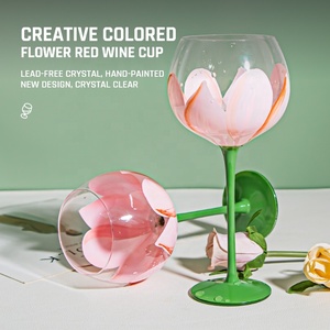 Verres à vin rouge fantaisie à motif floral peint à la main, gobelets à vin de pommade colorés à pied - Product Image 4