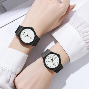 SHUAIKE 1067 Nouvelle montre sport de luxe à quartz, double affichage de la date, affichage électronique, étanche, montre de mode pour homme, bracelet en plastique, vente en gros - Product Image 4