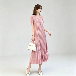 Abito plissettato Miyake da donna a maniche corte, tinta unita, con perline, casual, per l'estate e la spiaggia, dei produttori di abbigliamento - Product Image 4
