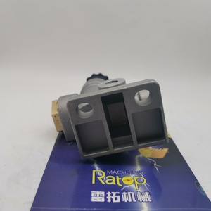 Base del Filtro de la Bomba de Aceite R210-7 11NA-71010 - Product Image 2