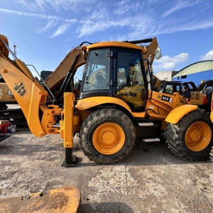 Gebrauchter JCB 4CX Baggerlader auf Lager – Allrad-Baggerlader in gutem Zustand zum Verkauf - Product Image 1