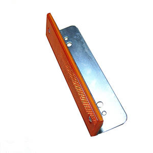 Reflector Rectangular para Barandas de Carreteras con Alto Rendimiento de Reflectancia y Resistencia a la Abrasión. - Product Image 3