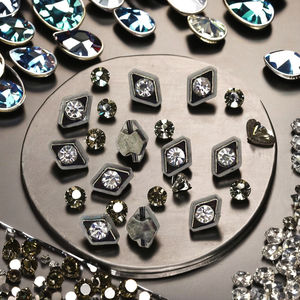 Guojie 브랜드 하이 퀄리티 S925 실버 바늘 귀걸이 크리스탈 모조 다이아몬드 핫 세일 한국 동대문 이우 새로운 컬렉션 - Product Image 1