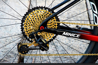 27,5 inch T800 Toray carbon XC mountainbike met volledig interne kabelgeleiding, FOX SC32 140mm lockout luchtvork, SRAM XX1 1x12 schijfrem.