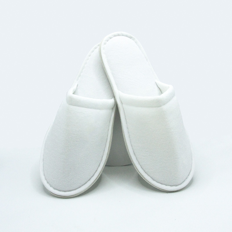 Factory Hot Sale Slippers Embroidery Logo