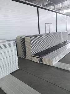 <span class=keywords><strong>Porte</strong></span> de <span class=keywords><strong>garage</strong></span> industrielle moderne automatique, isolée thermiquement, <span class=keywords><strong>pliable</strong></span>, motorisée, surface finie pour les maisons - Product Image 6